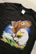 Load image into Gallery viewer, 2000s Vintage Bald Eagle Graphic Tee
