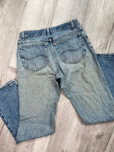Load image into Gallery viewer, Lee Light Wash High-Waisted Mom Jeans