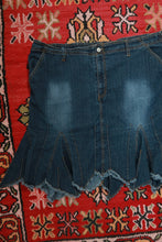 Load image into Gallery viewer, Vintage Y2K Denim Handkerchief Hem Midi Skirt