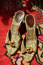 Load image into Gallery viewer, Gucci Pigna Pineapple Print Canvas Mules