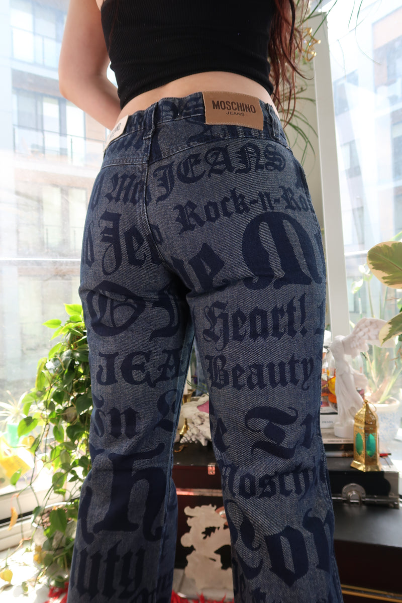 90s Y2K MOSCHINO JEANS デザイン フレアパンツ N870 NWT Vintage Moschino Jeans – Allover Rock n Roll Print Denim