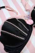 Load image into Gallery viewer, Vintage 2000s Victoria’s Secret Black Satin Pink Trim Bra