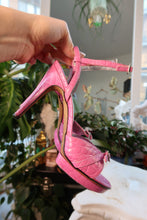 Load image into Gallery viewer, Dolce Gabbana Vintage Pink Alligator Leather Platform Heels