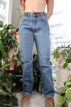 Load image into Gallery viewer, Vintage Valentino Jeans Medium Wash Straight Leg Mid-Rise Denim