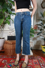 Load image into Gallery viewer, Vintage Y2K Gap Blue Denim Capri Jeans with Side Slits