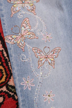 Load image into Gallery viewer, Vintage 2000s Rhinestone Butterfly Embroidered Jeans