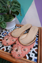 Load image into Gallery viewer, Vintage Floral Embroidered Heeled Mule Slides