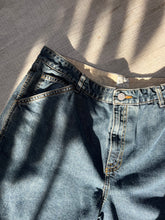Load image into Gallery viewer, Vintage Dark Wash Calvin Klein Denim Cargo Jeans
