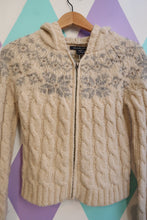 Load image into Gallery viewer, Vintage Abercrombie &amp; Fitch 100% Wool Cable Knit Hoodie – Cream Nordic Fair Isle
