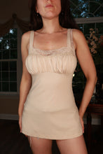 Load image into Gallery viewer, Vintage beige lace trim gathered bust cami top for women by Elektra Vintage, featuring a Y2K-inspired design and delicate lace details.
