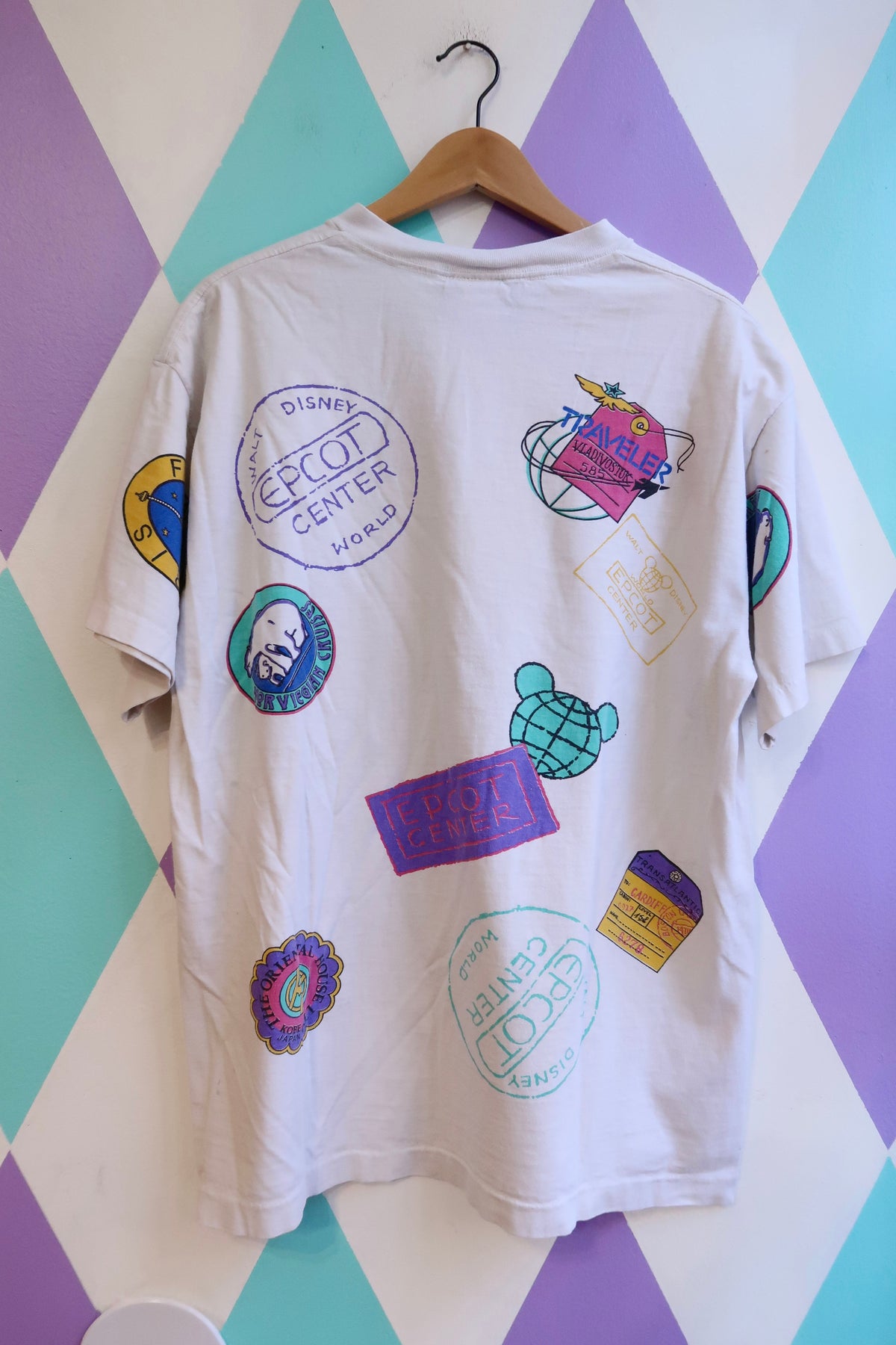 Vintage 90s EPCOT Minnie Mouse graphic tee by Elektra Vintage with all-over print design.