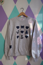 Load image into Gallery viewer, Vintage 1990s Appliqué Sweatshirt
