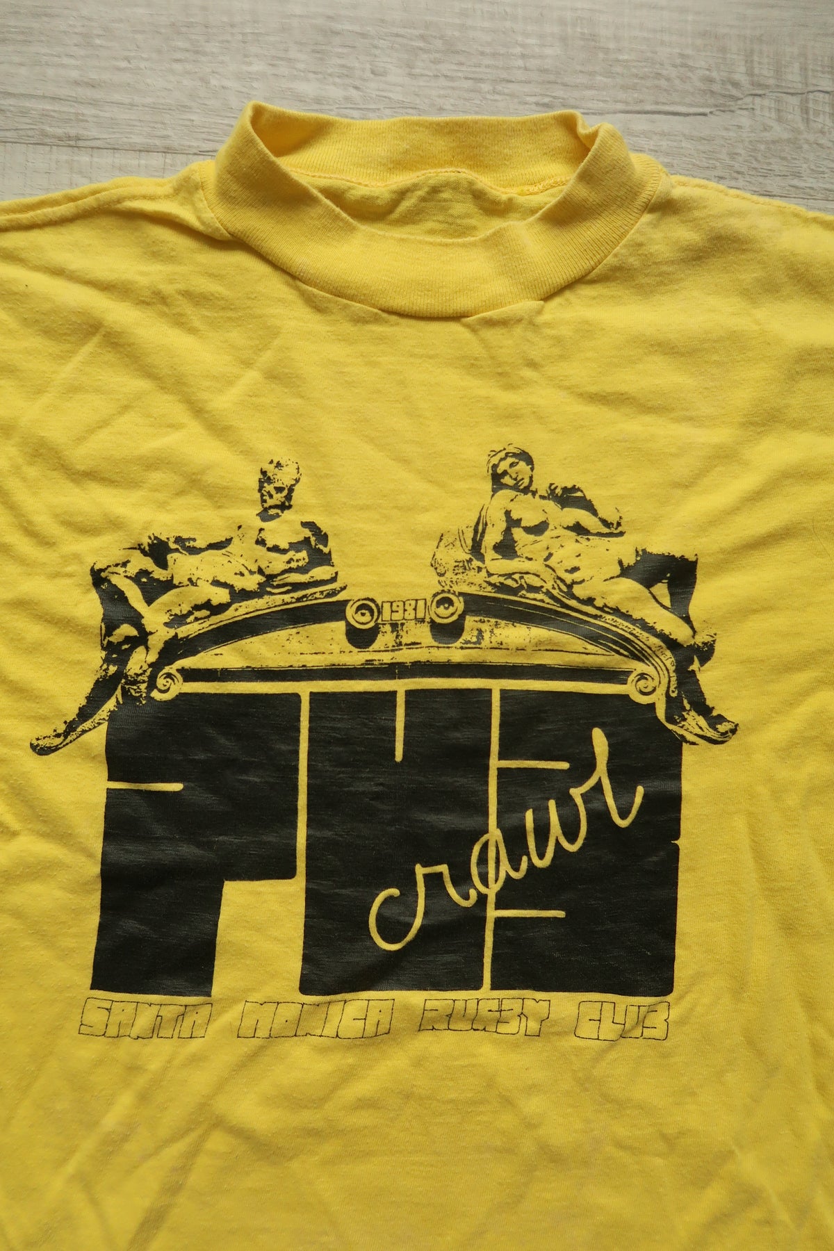 1981 Vintage Santa Monica Pub Crawl Graphic Tee - Elektra Vintage