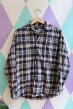 Load image into Gallery viewer, Jachs Flannel Button-Up Shirt – Navy &amp; Grey Plaid Long Sleeve
