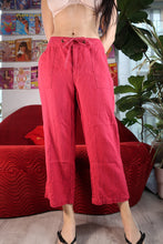 Load image into Gallery viewer, Red Linen Drawstring Wide Leg Capris
