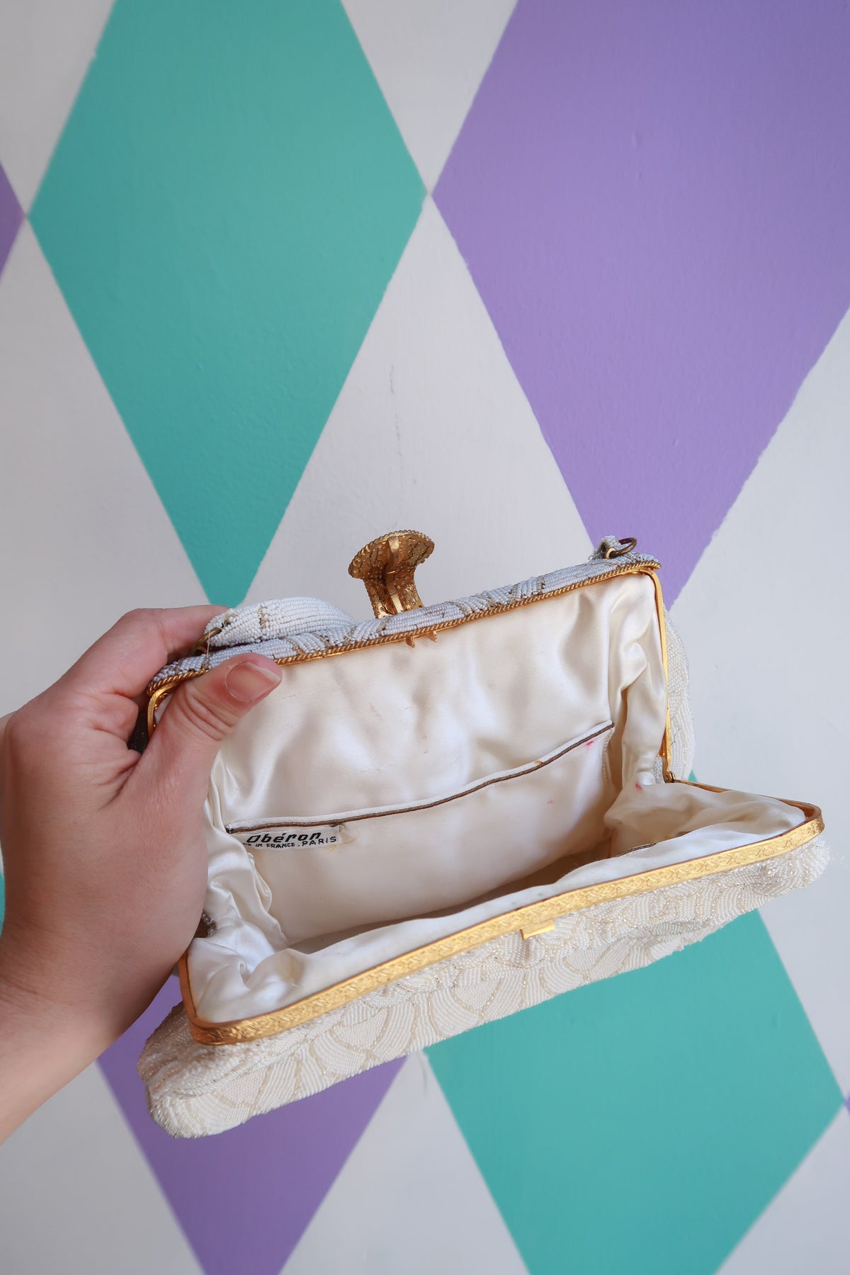 Vintage ivory beaded clutch handbag with gold frame, 1960s Oberon Paris bridal evening purse by Elektra Vintage.