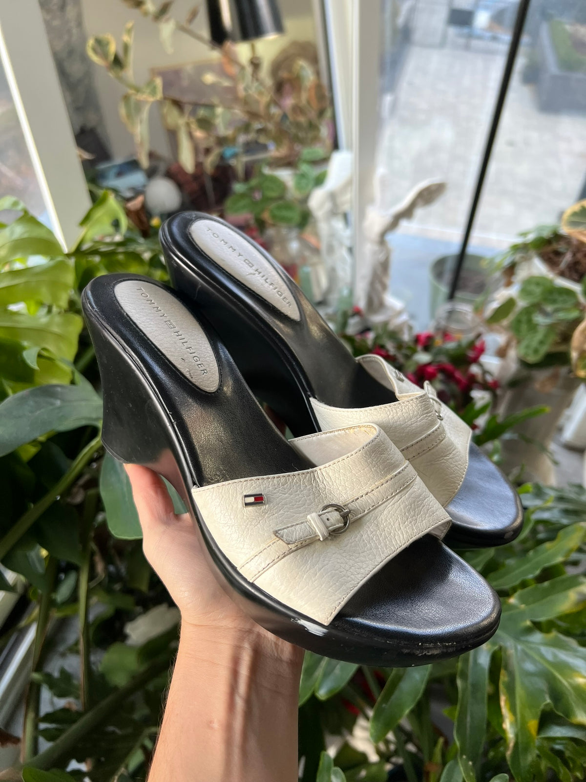 Vintage 2000s Tommy Hilfiger wedge sandals with cork heels and navy blue and red straps, by Elektra Vintage.
