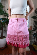 Load image into Gallery viewer, Vintage Pink Crochet Lace Ruffle Hem Skirt
