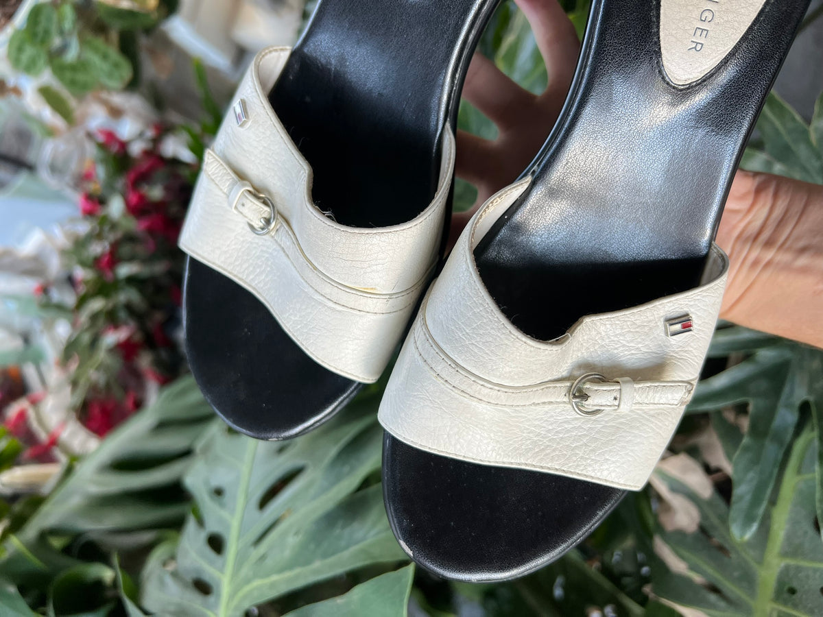 Vintage 2000s Tommy Hilfiger wedge sandals by Elektra Vintage, featuring classic design and woven jute wedge heel.