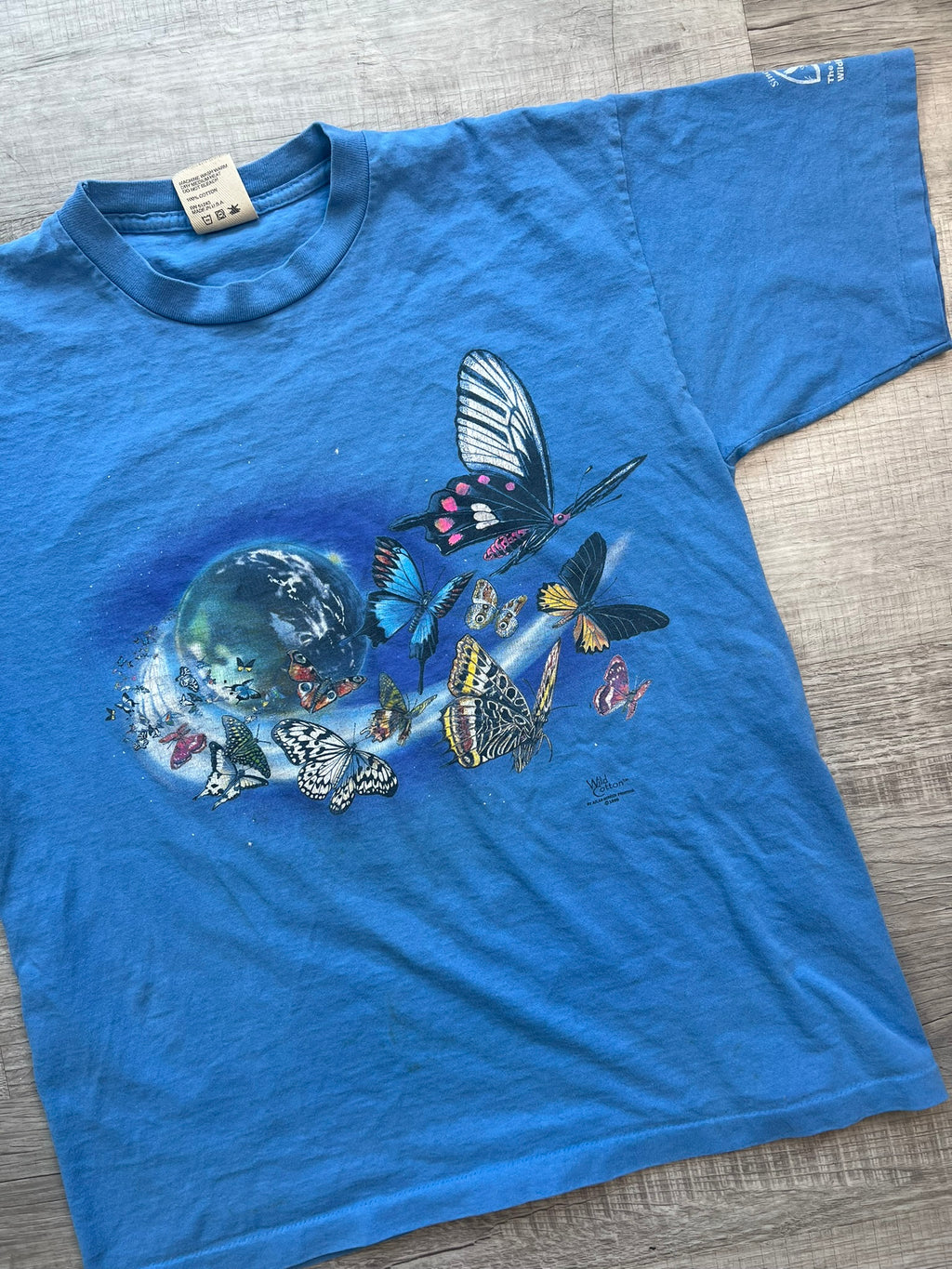 90s Vintage Butterfly Space Graphic Tee - Elektra Vintage