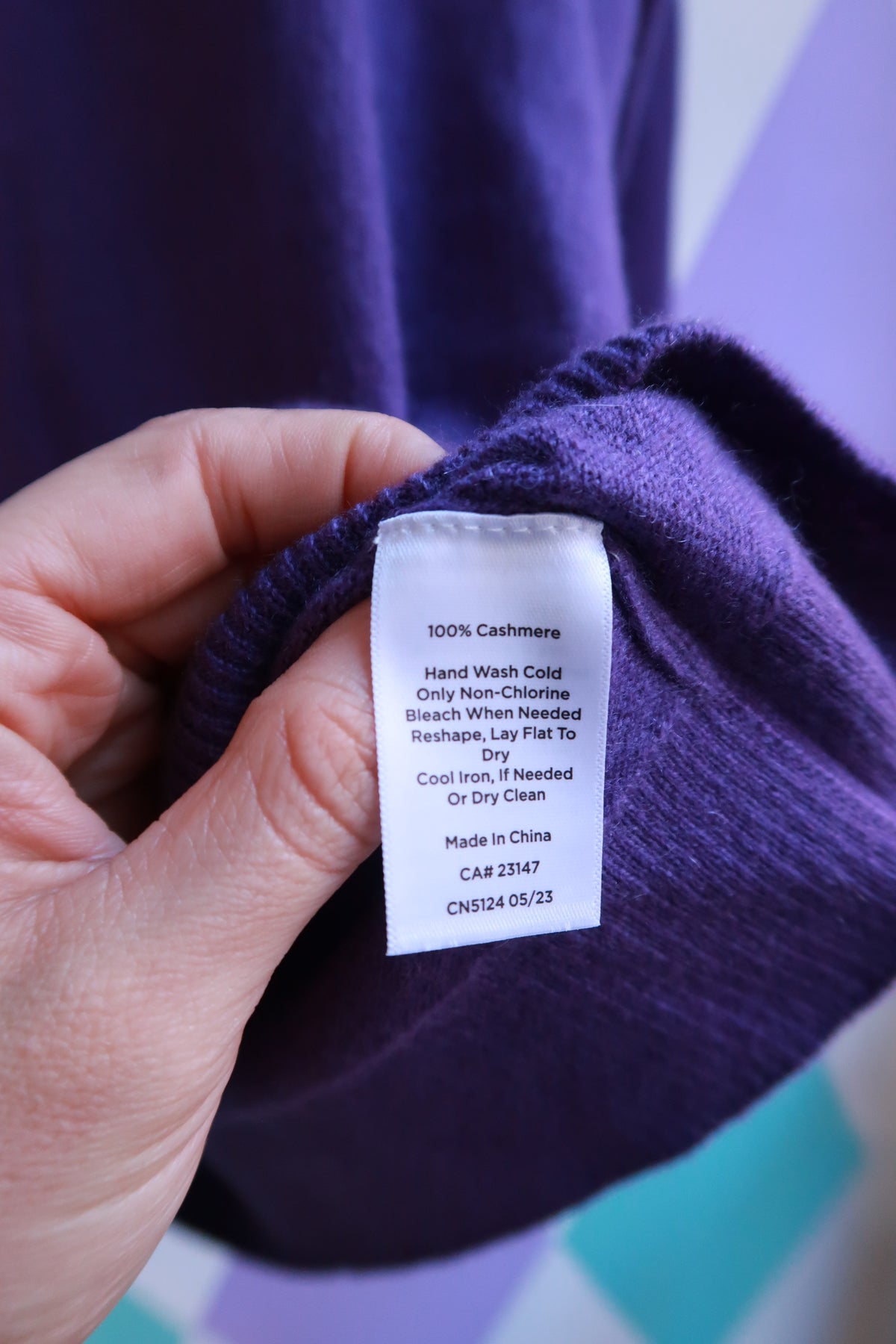 Purple 100% Cashmere Scoop Neck Sweater