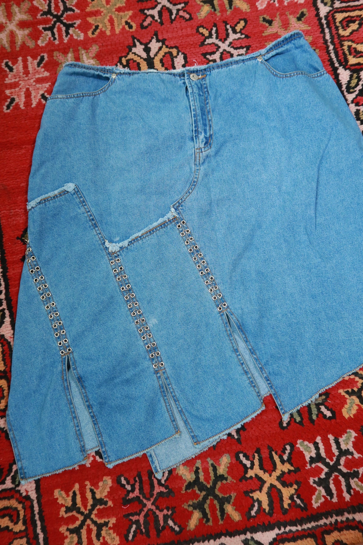 Vintage 2000s Plus Size Denim Midi Skirt Silver Grommet Chain Link Panel Jean Skirt