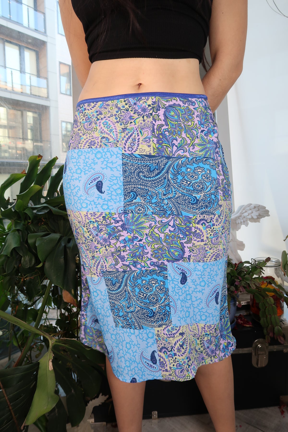 Vintage 2000s Blue Paisley Pattern Midi Skirt