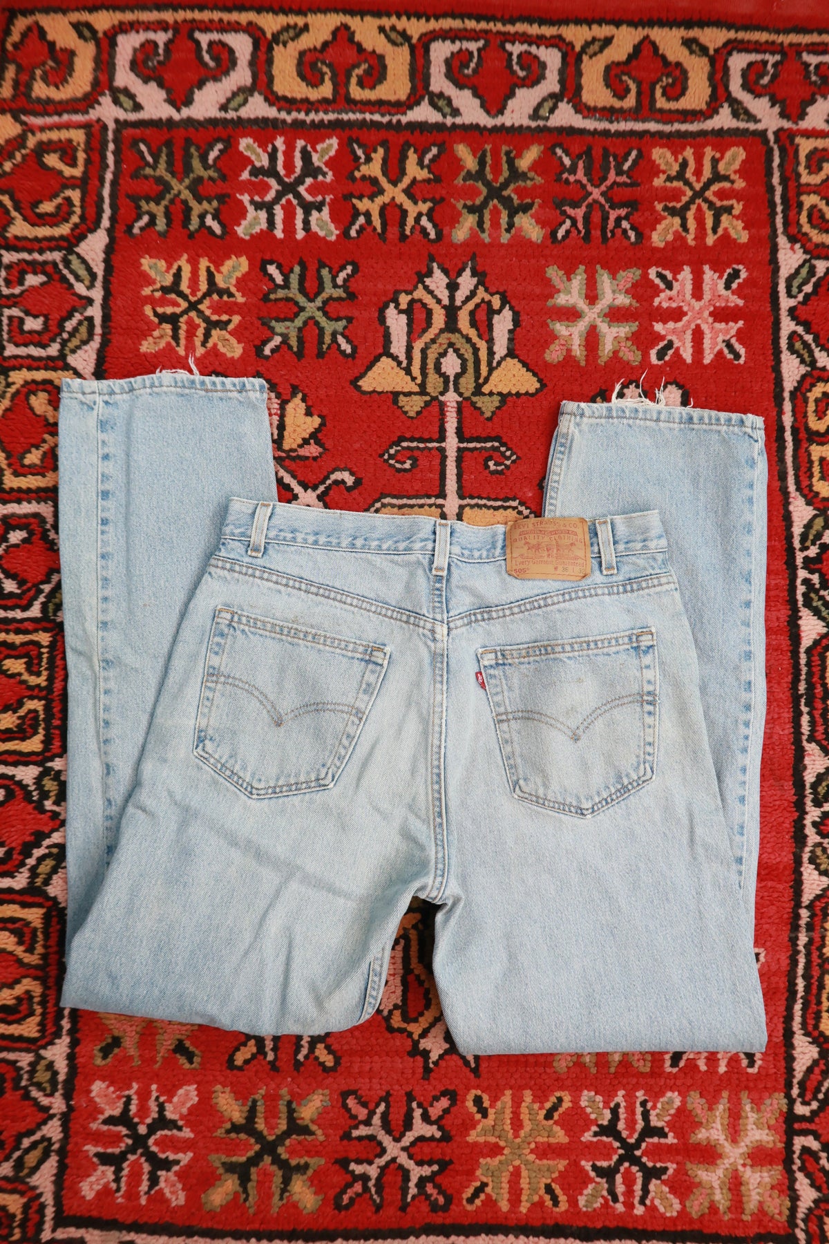 Vintage Levi’s 505 Regular Fit Straight Leg Jeans Made in USA
