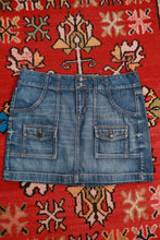 Load image into Gallery viewer, Vintage 2000s Old Navy Cargo Pocket Denim Mini Skirt
