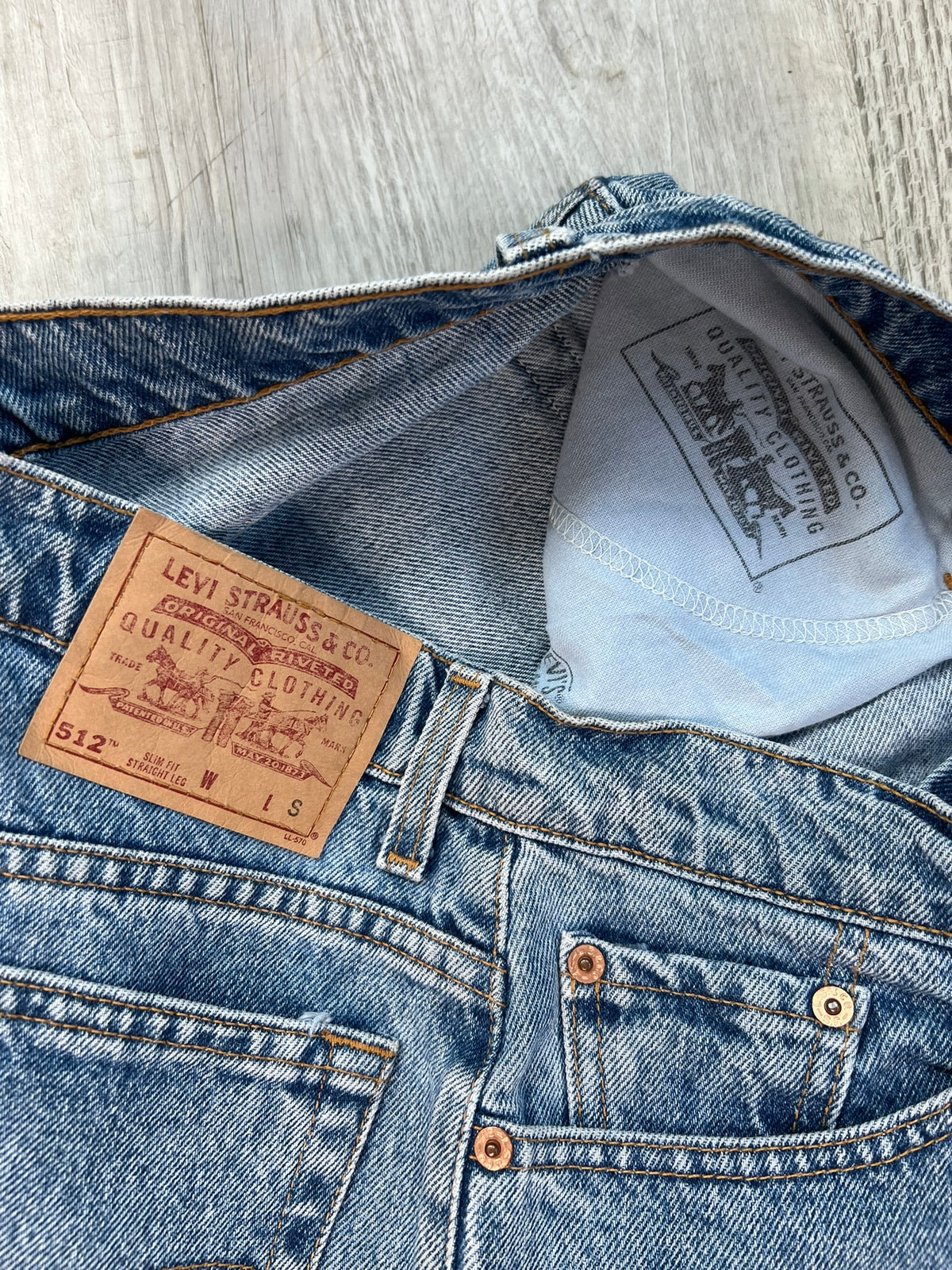 Vintage Levi's 512 Medium Wash Denim Jeans - Elektra Vintage