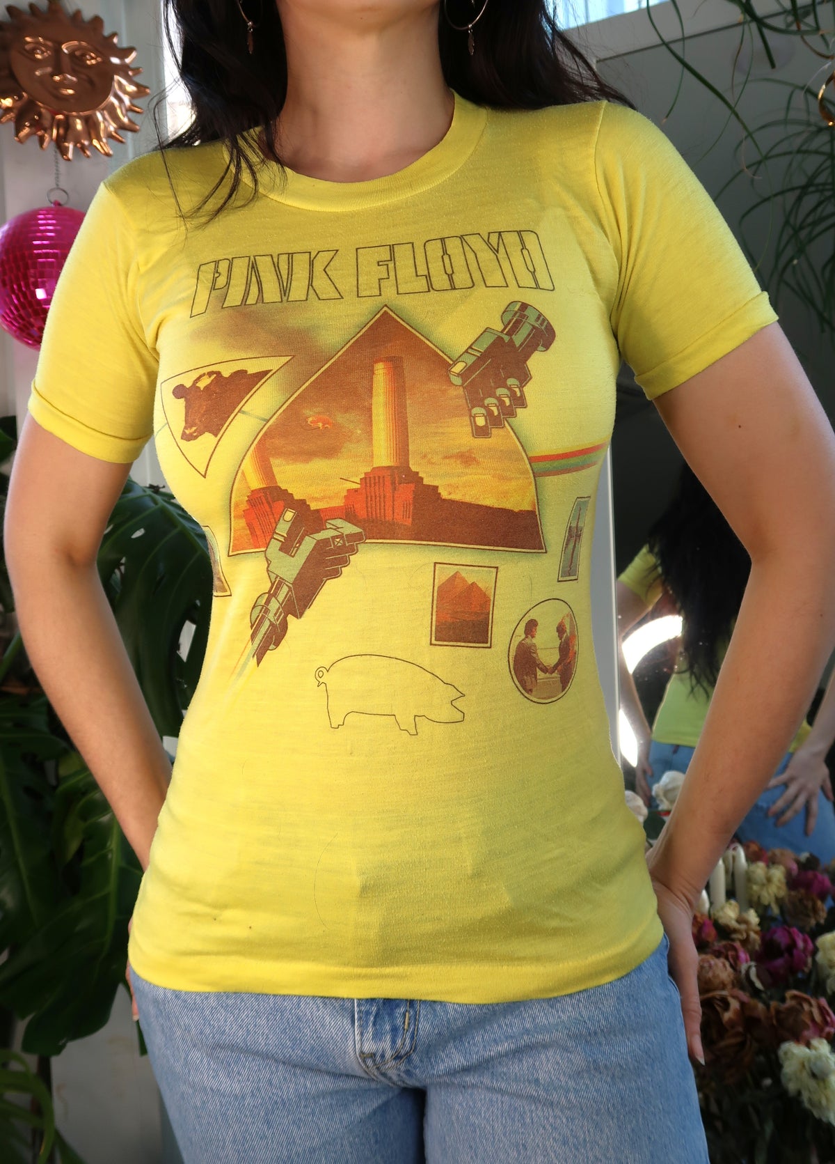 Vintage 1970s Pink Floyd Animals graphic tee for women by Elektra Vintage, featuring colorful band artwork on soft cotton fabric.