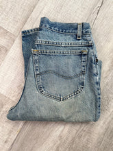 Load image into Gallery viewer, Lee Light Wash High-Waisted Mom Jeans
