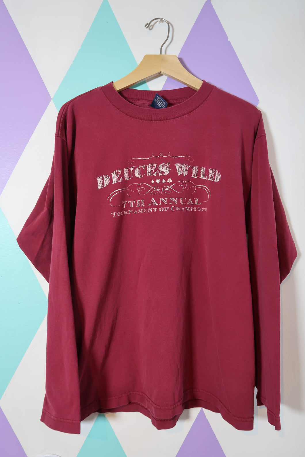 Vintage 2000s Deuces Wild Graphic Tshirt