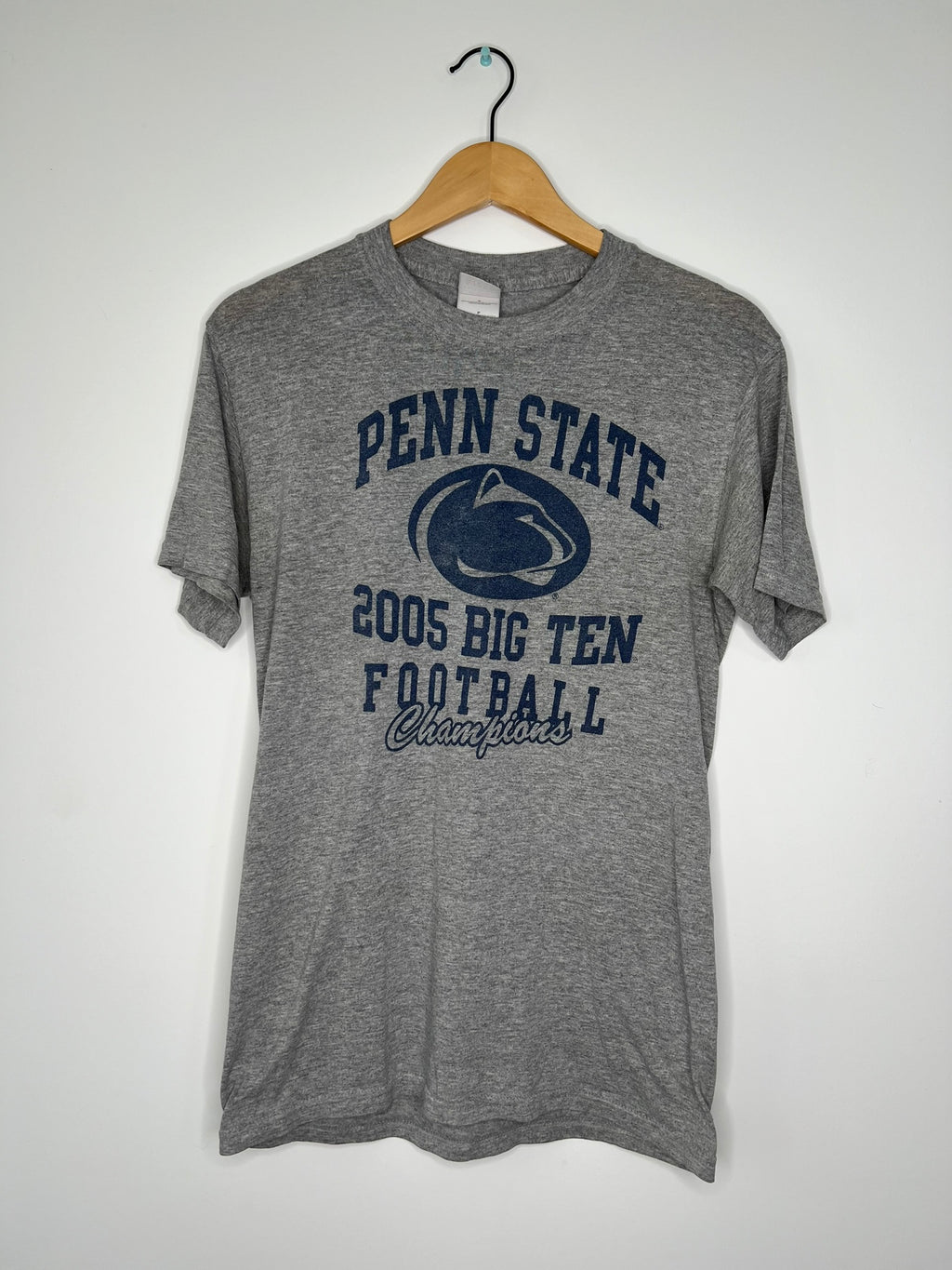 Vintage Penn State Big Ten graphic T-shirt by Elektra Vintage, featuring university logo and team logo on soft cotton fabric.