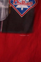 Load image into Gallery viewer, Vintage 1998 Philadelphia Phillies Graphic Tee – Red
