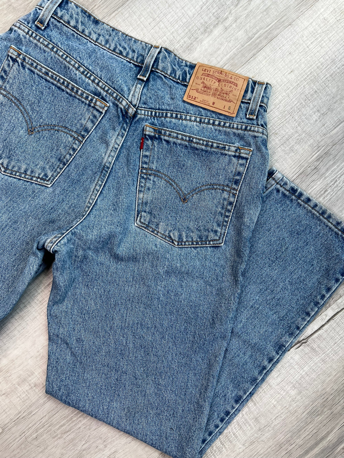 Vintage Levi's 512 Medium Wash Denim Jeans - Elektra Vintage