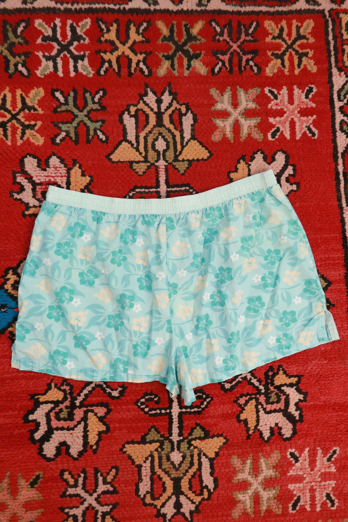 Vintage Nine West tropical floral cotton lounge shorts for women, featuring a colorful floral print and relaxed fit.