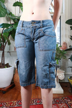 Load image into Gallery viewer, Vintage 2000’s Baby Phat Denim Cargo Capri Pants
