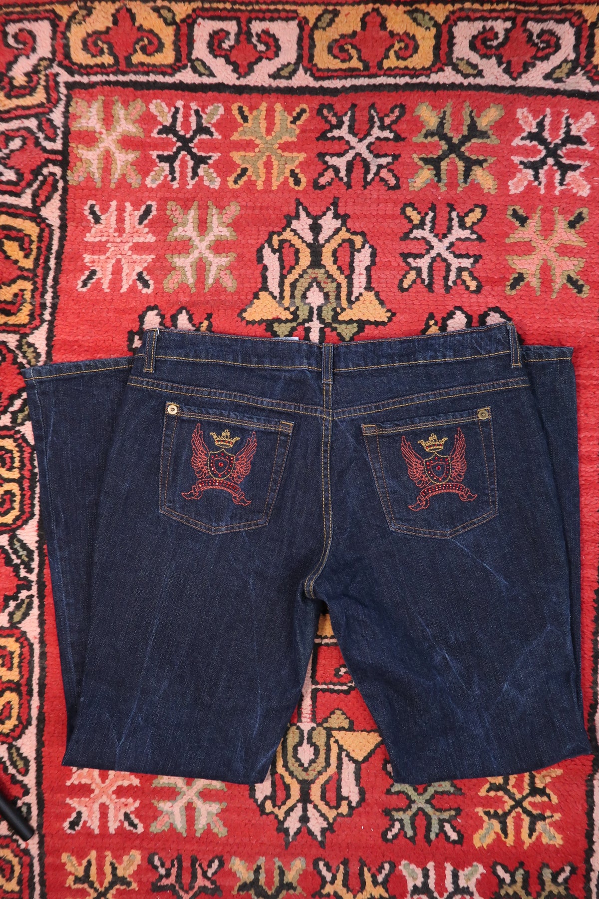 Women's dark wash jeans with embroidered details from Elektra Vintage, vintage 2000s No Boundaries style, casual fit.
