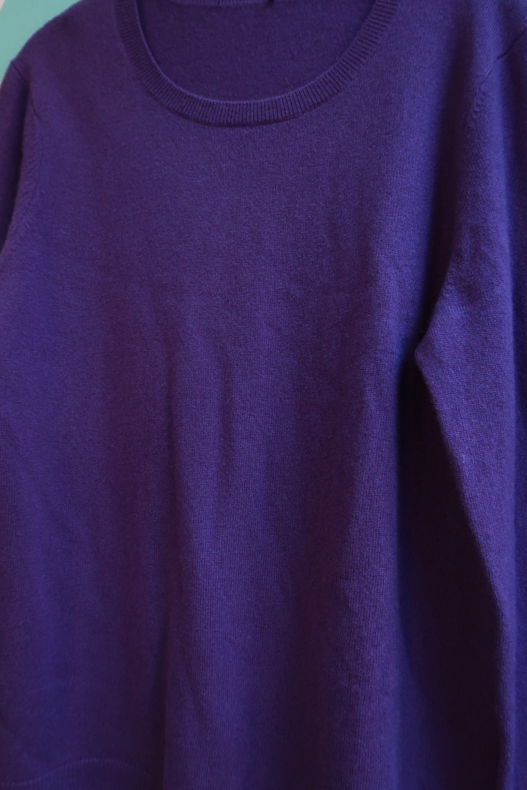 Purple 100% Cashmere Scoop Neck Sweater