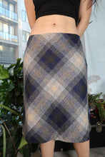 Load image into Gallery viewer, Brooks Brother Wool Navy and Grey Plaid Skirt
