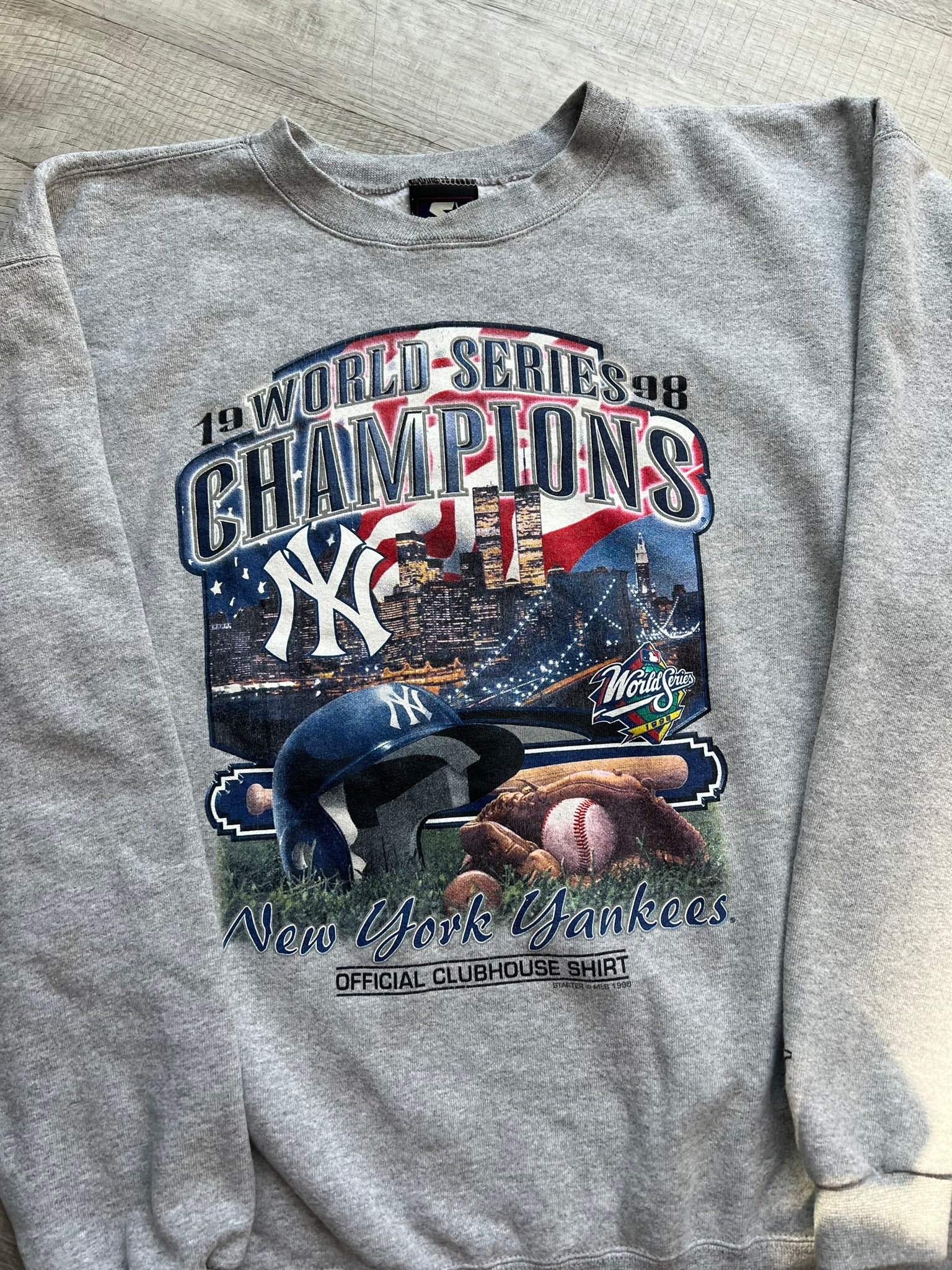 Vintage! 1998 popular Yankees World Series Tshirt