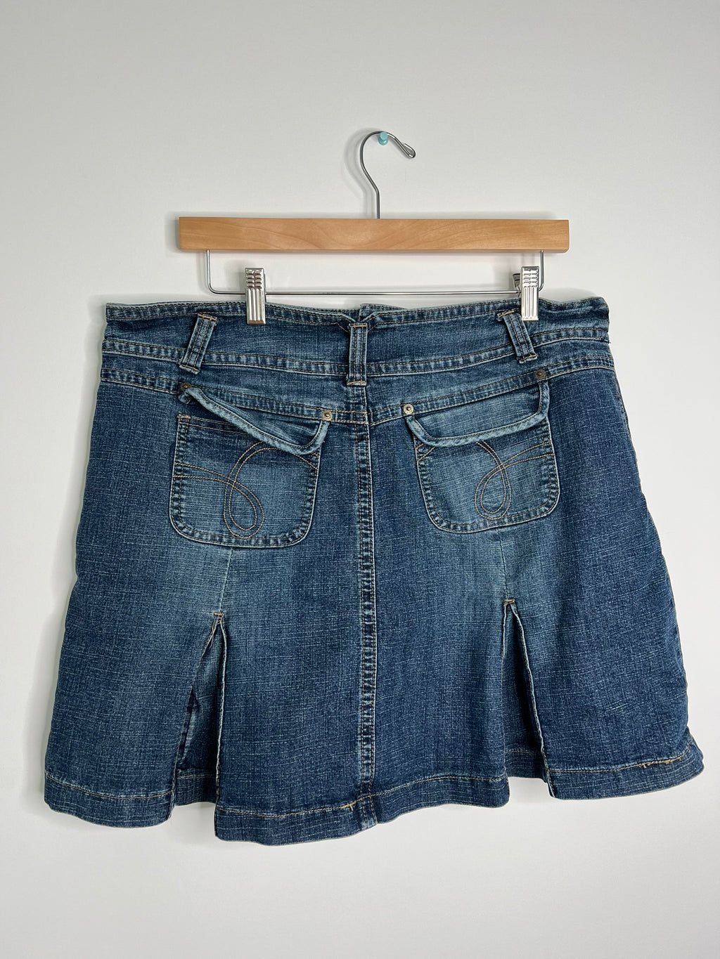 2000s Vintage Mwah Pleated Denim Mini Skirt - Elektra Vintage