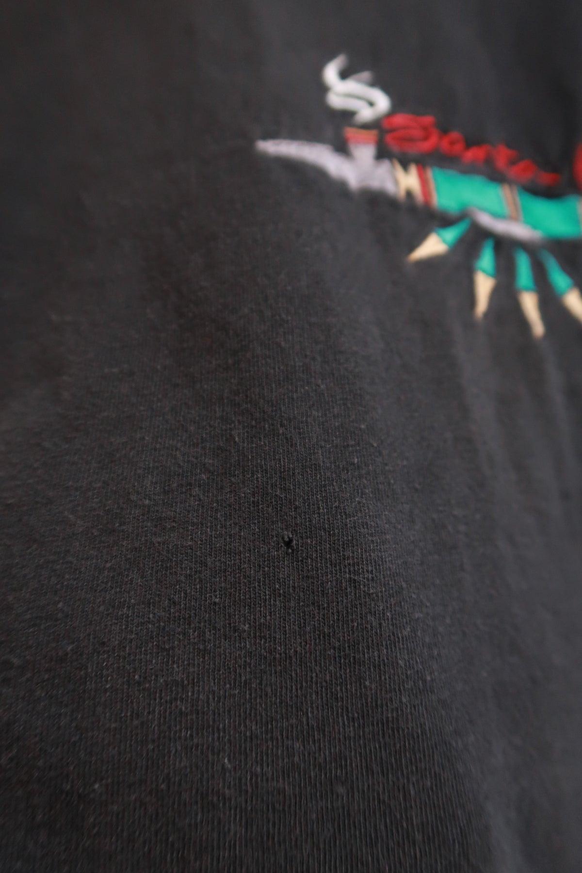 Vintage 90s Santa Fe Embroidered Black Graphic T-Shirt