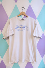 Load image into Gallery viewer, Vintage Y2K Nike Cloud Graphic Tee – 2000s White Logo T-Shirt
