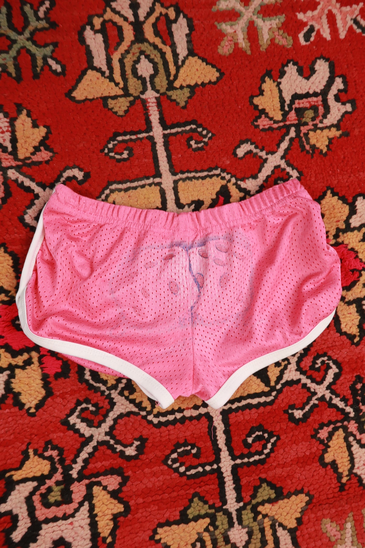 Vintage 2000s Elektra Vintage pink dice airbrush booty shorts for women, casual streetwear bottoms with bold graphic design.