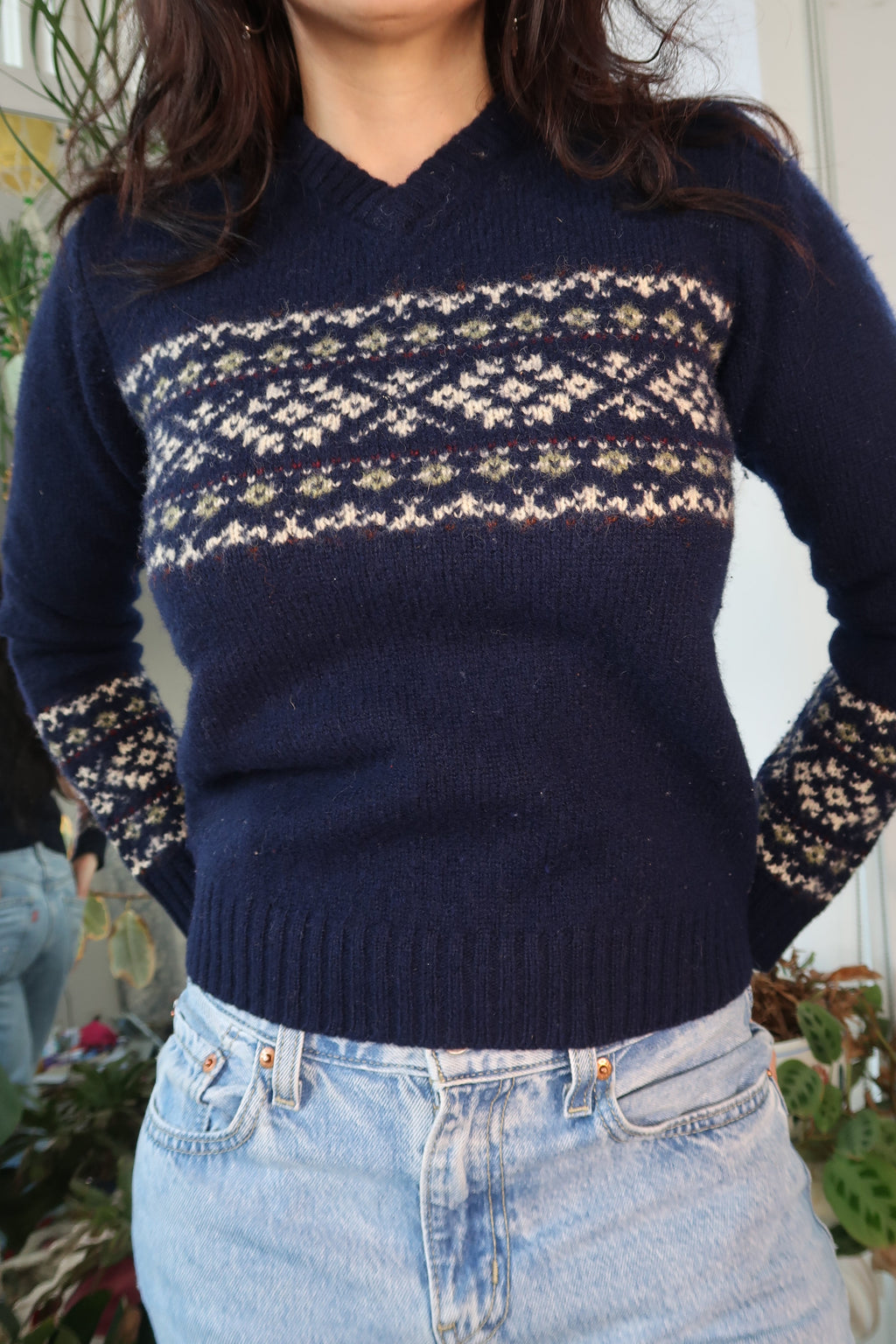 Vintage 2000s Abercrombie Wool Fair Isle V Neck Sweater - Elektra Vintage