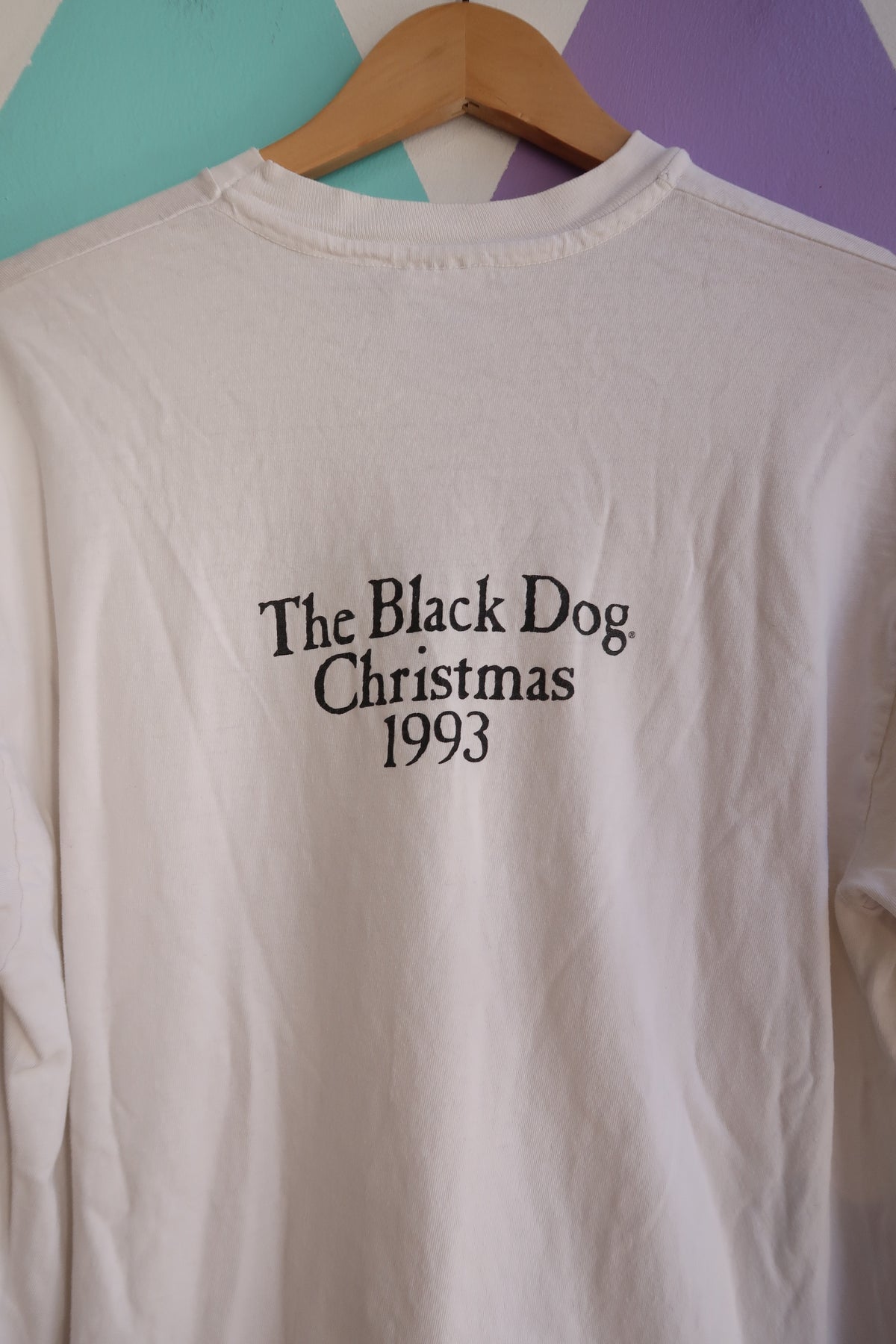 Vintage 1993 The Black Dog Christmas Long Sleeve Tee – Holiday Dog Graphic - Elektra Vintage