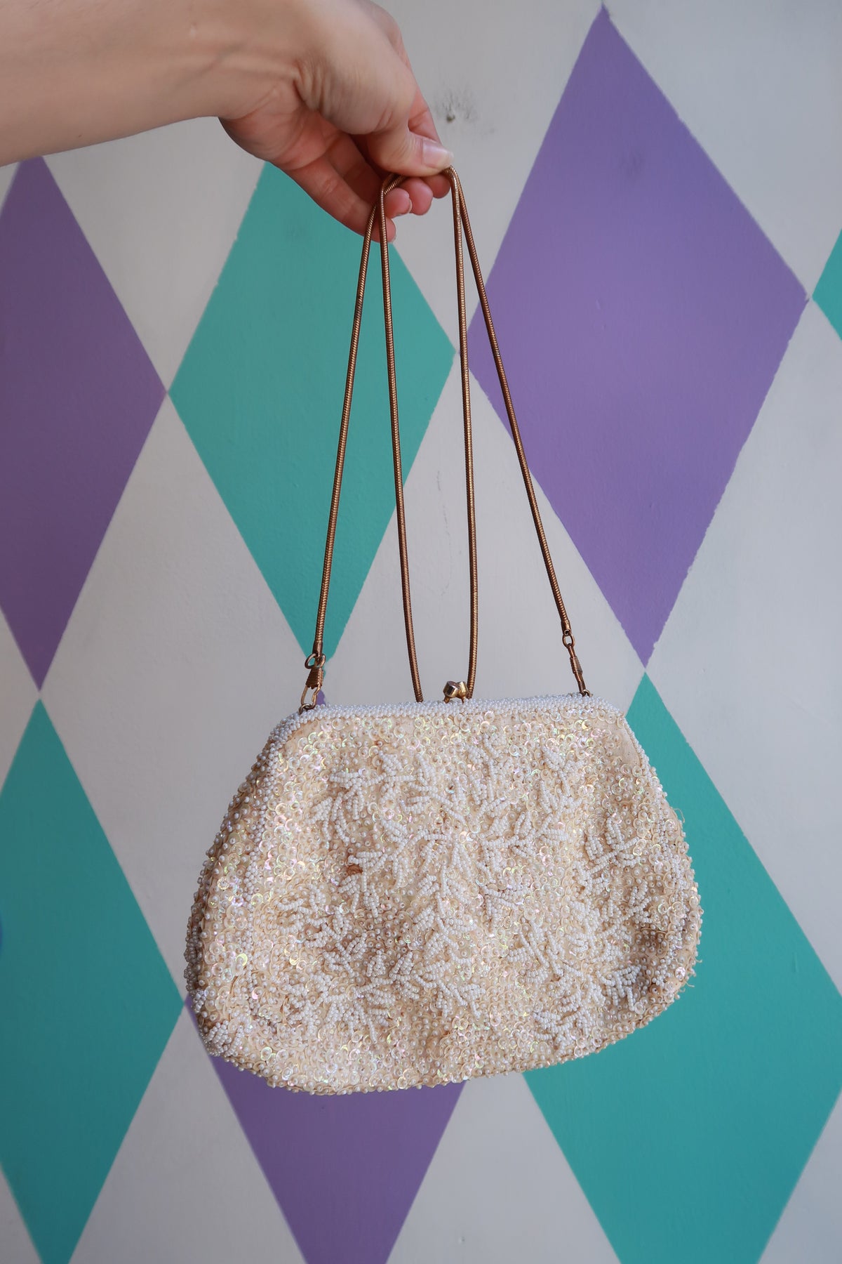 Ivory iridescent vintage beaded sequin evening bag with gold chain strap, bridal clutch by Elektra Vintage.