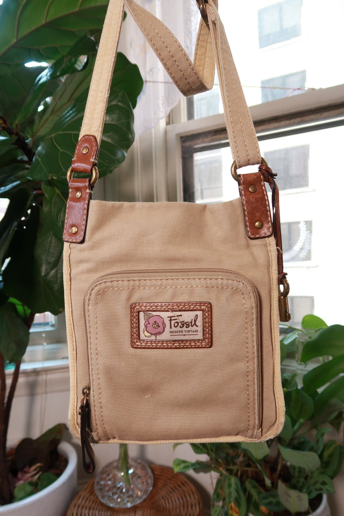 Vintage Fossil Beige Canvas Leather Trim Crossbody Bag
